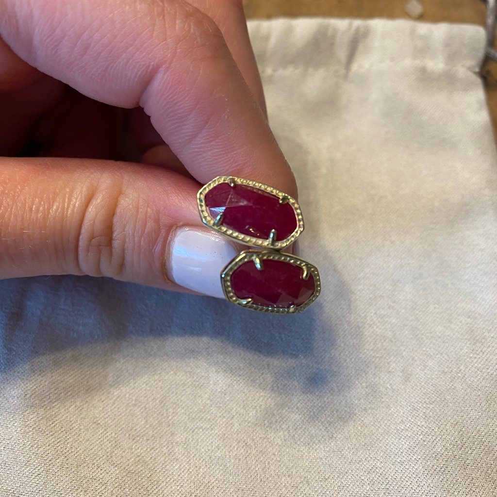 Kendra Scott Maroon Ellie Stud Earrings